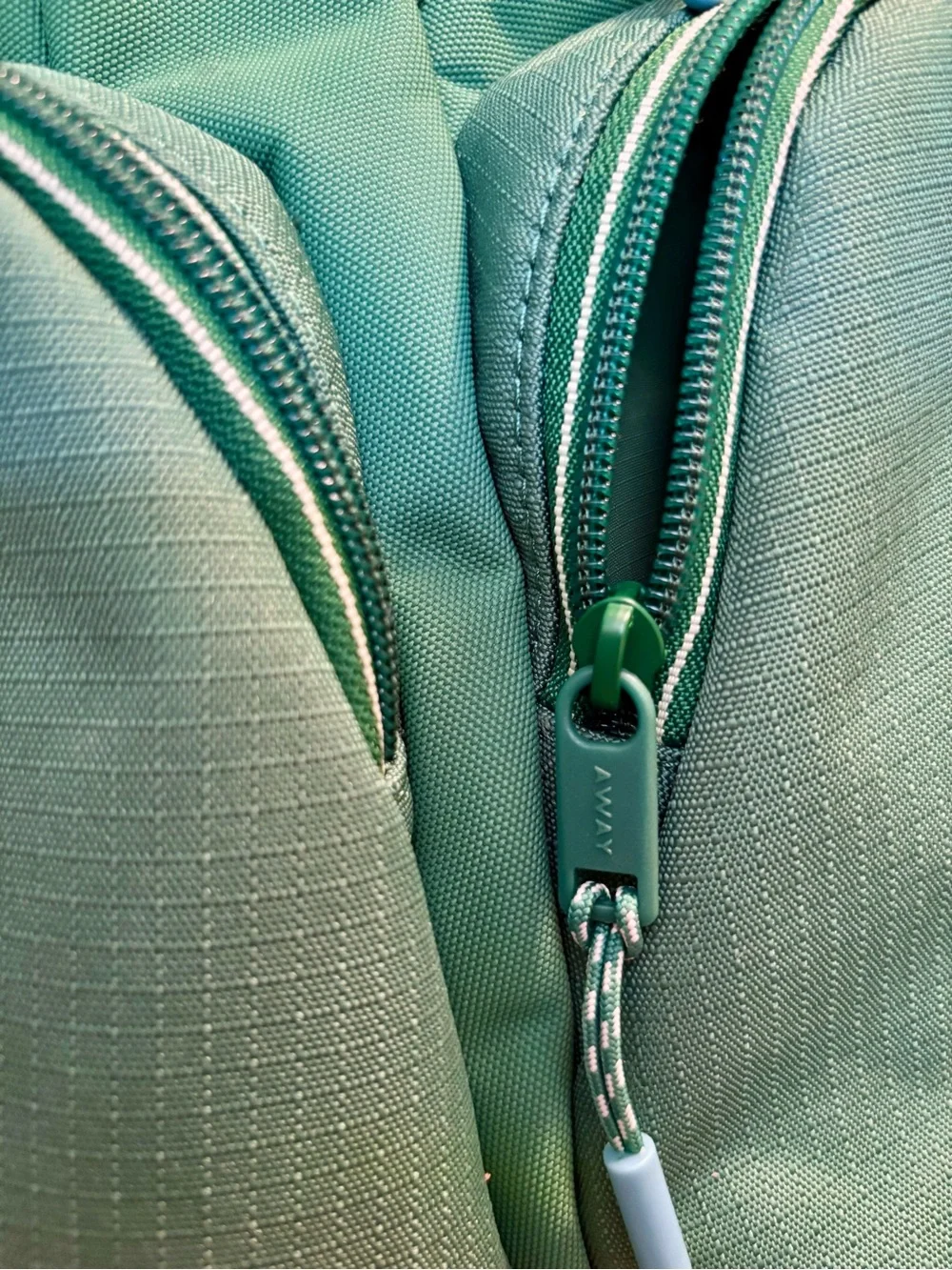 Away Men's Kelly Green Sports Backpack with Teal Accents🎾✅